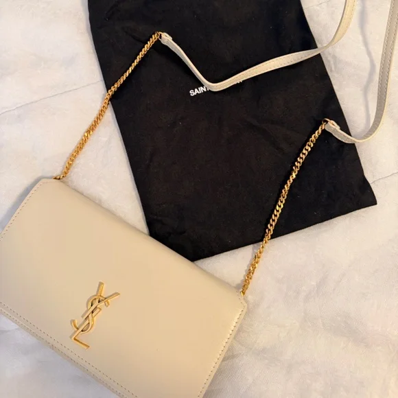 YSL CASSANDRE PHONE HOLDER IN SMOOTH LEATHER - Picture 9 of 9